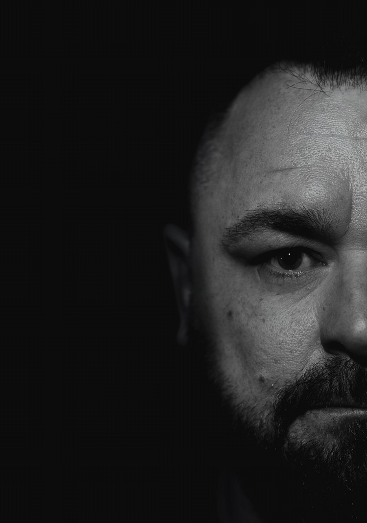 zdjęcie właściciela firmy wolf systems zajmującej się w dostarczaniu uslug dla firm produkcyjnych