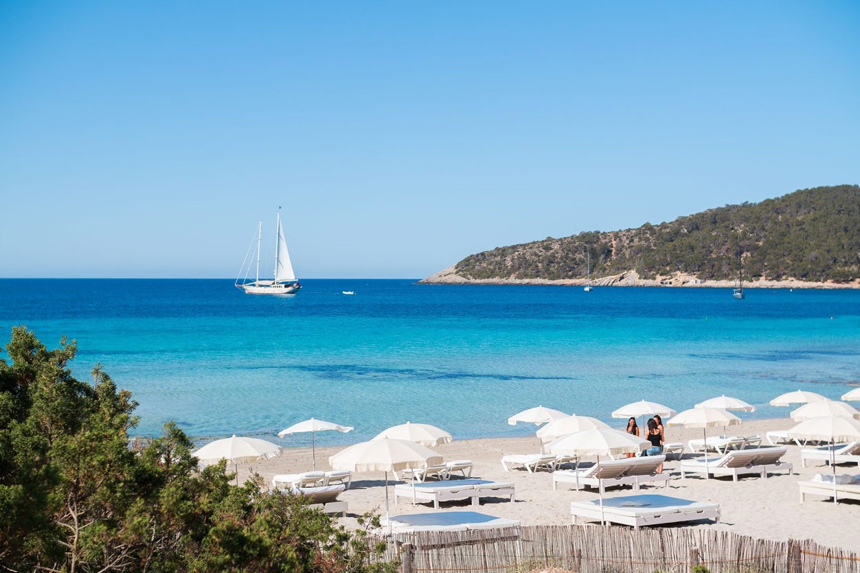 Beach club Jockey Club Salinas in Ibiza close to Luxury Villa Can Nemo