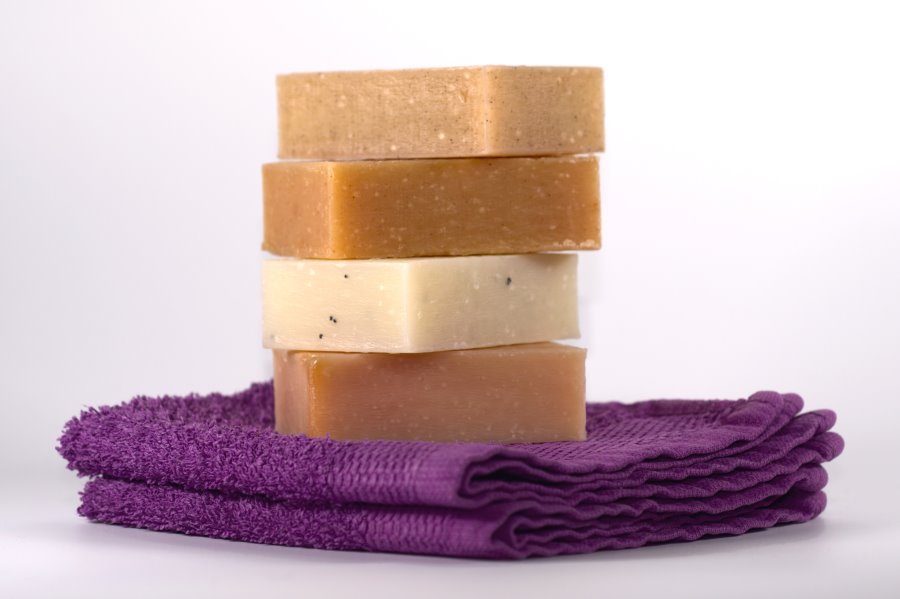 Sapone di Marsiglia e panno antistatico