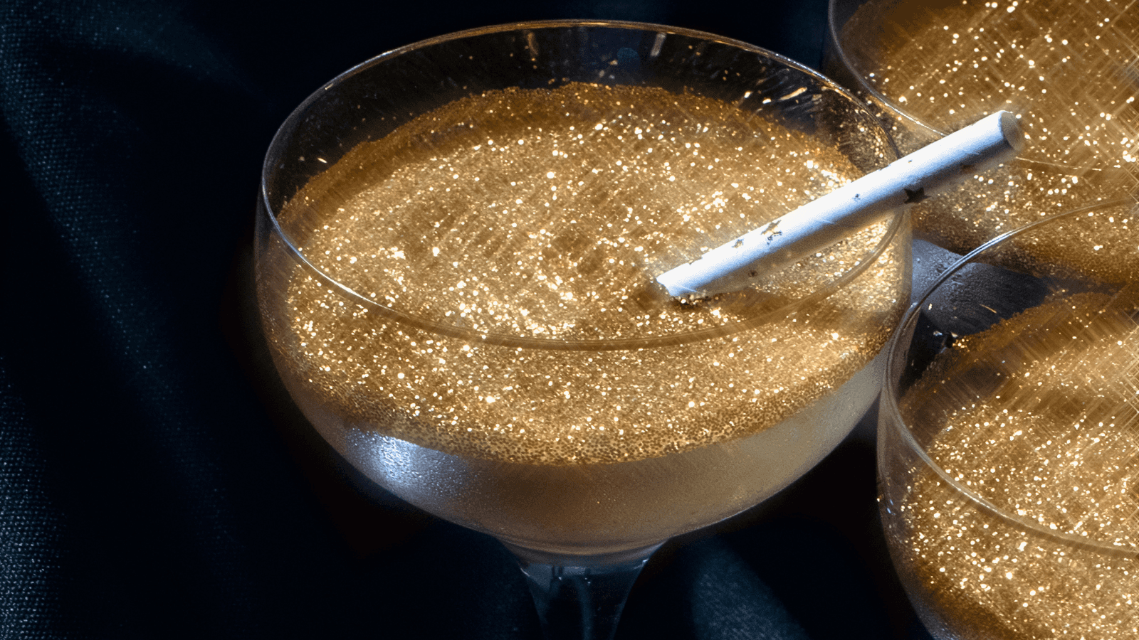 Goldpulver Cocktaildeko