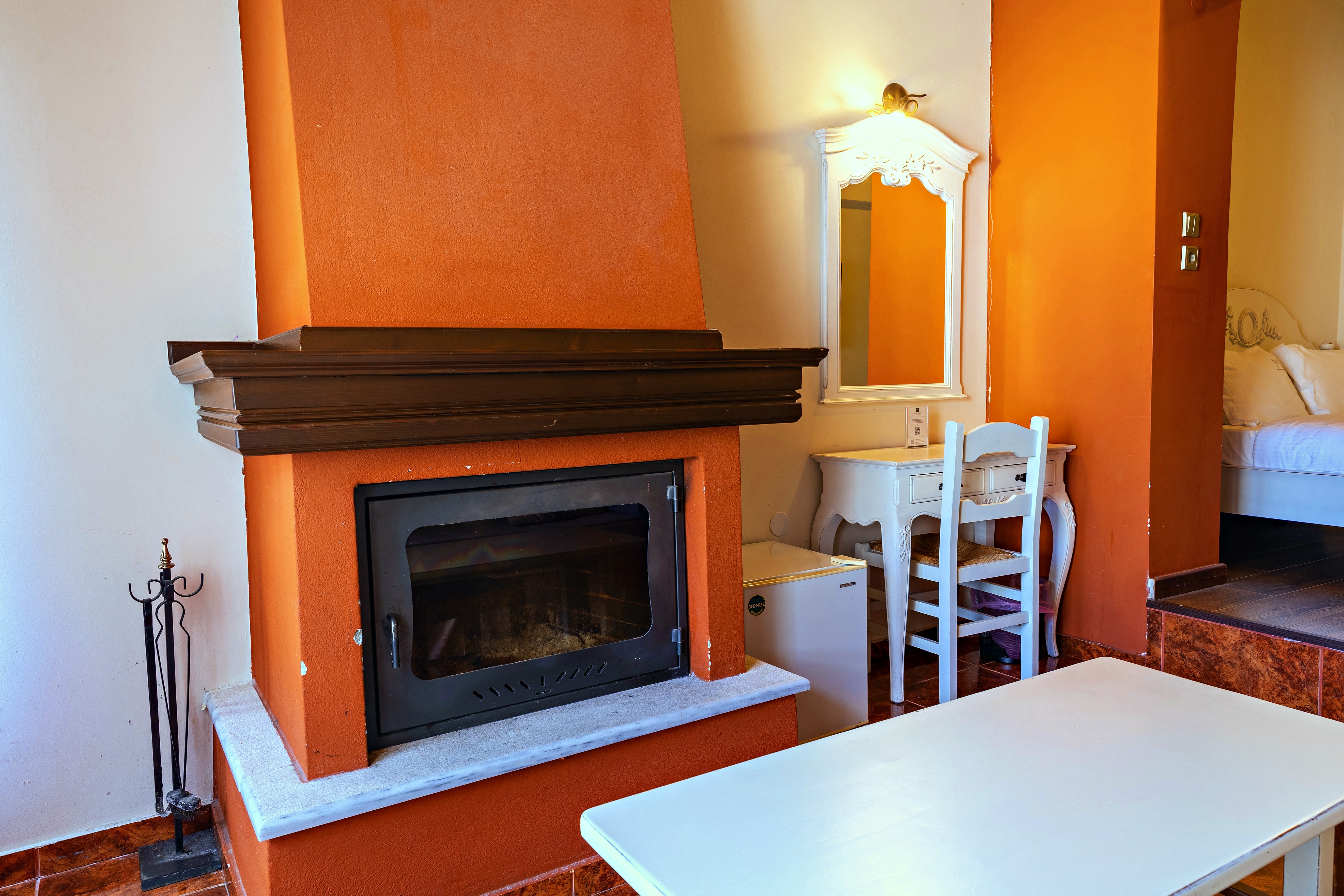 Room gallery image 2