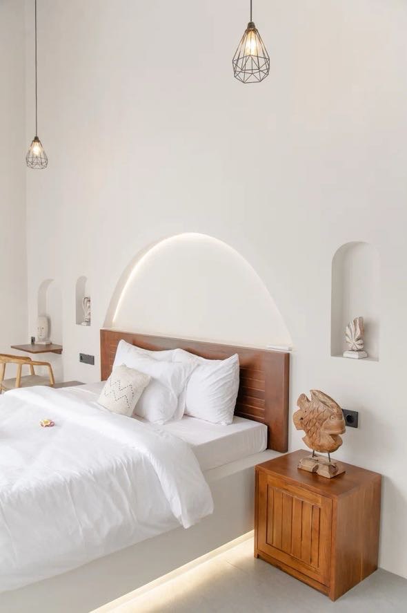 A modern 2-bedroom villa with jungle views in Uluwatu