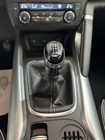 RENAULT Kadjar 2016 WHITE Gebrauchtwagen - Galeriebild 11