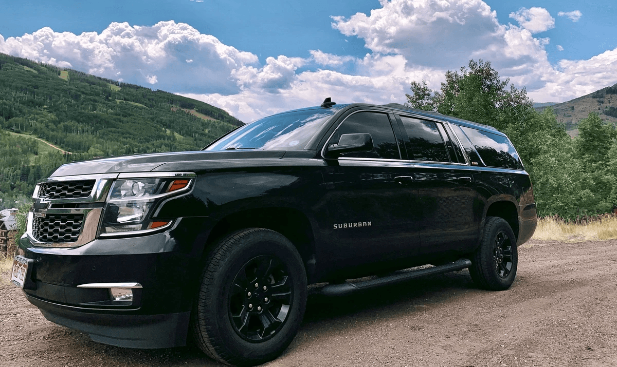 Private mountain drive for Mother’s Day with Denver luxury transportation by Avo Limo.