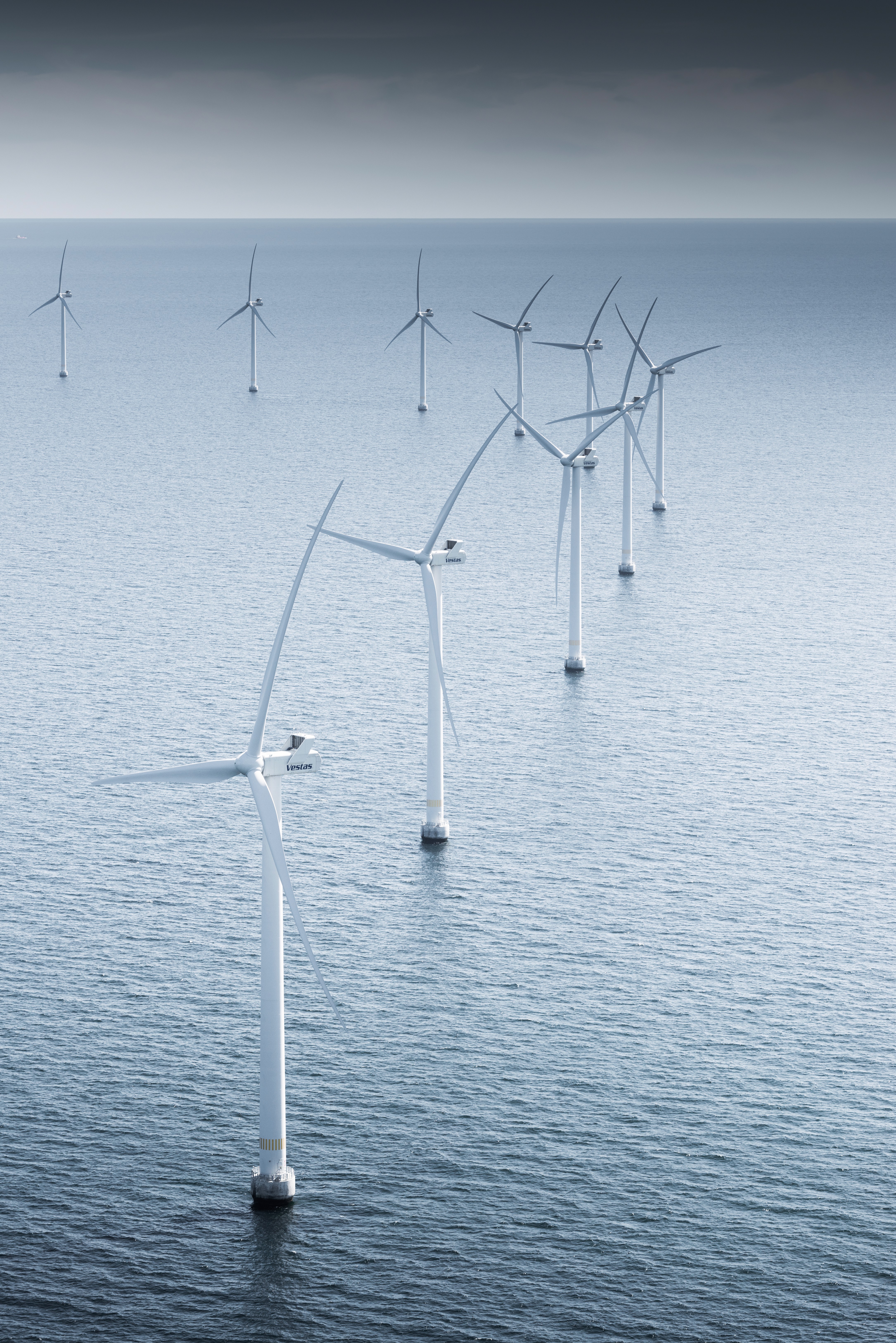 Dronefoto av Kårehamn vindpark