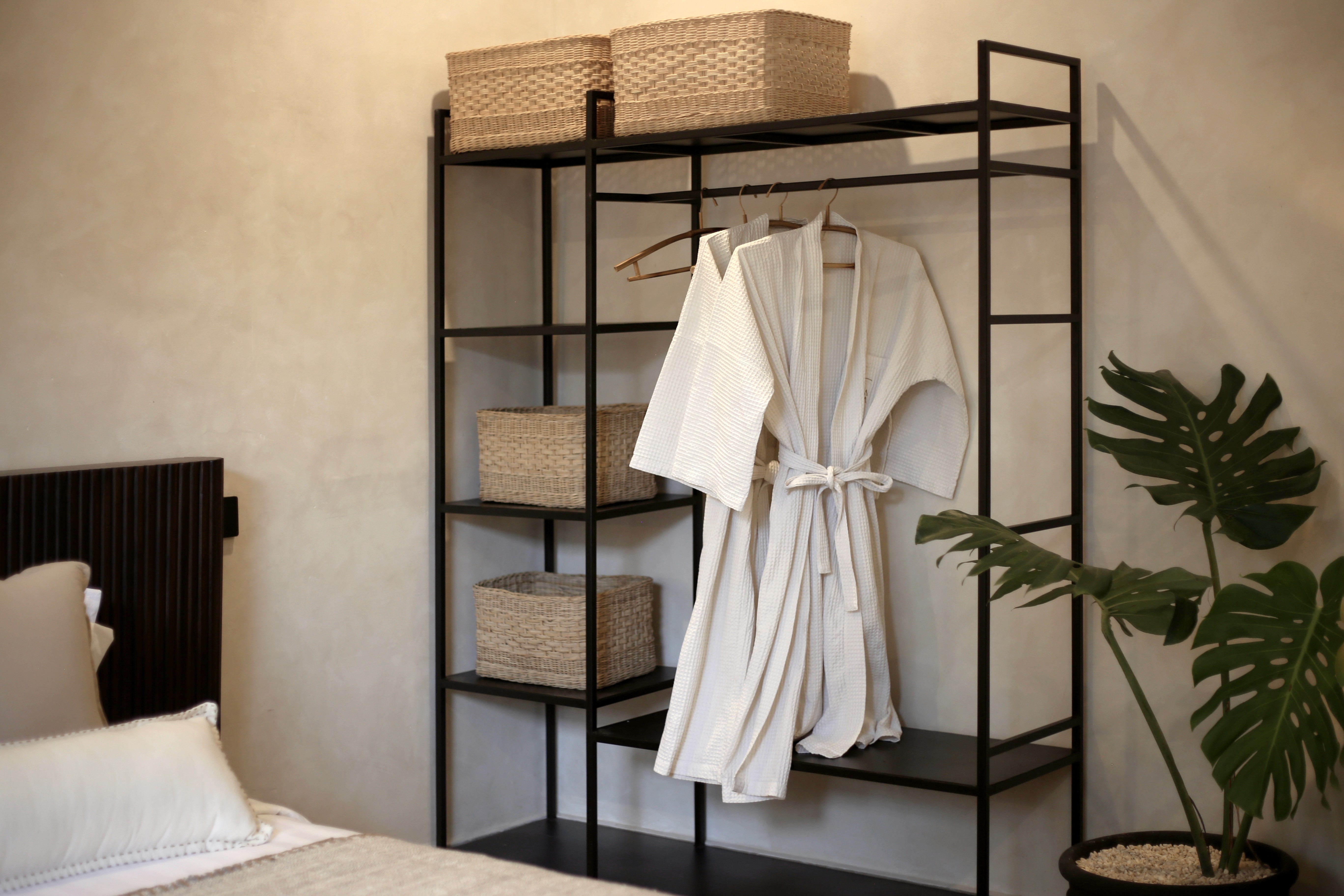 indiana-kenanga-premium-room-mana-open-wardrobe-bathrobes-tropical-design