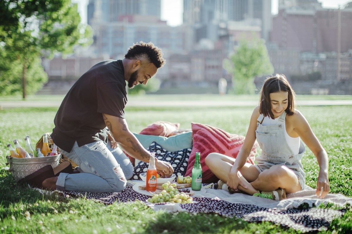 Image d’illustration : un moment de convivialité partagé en plein air