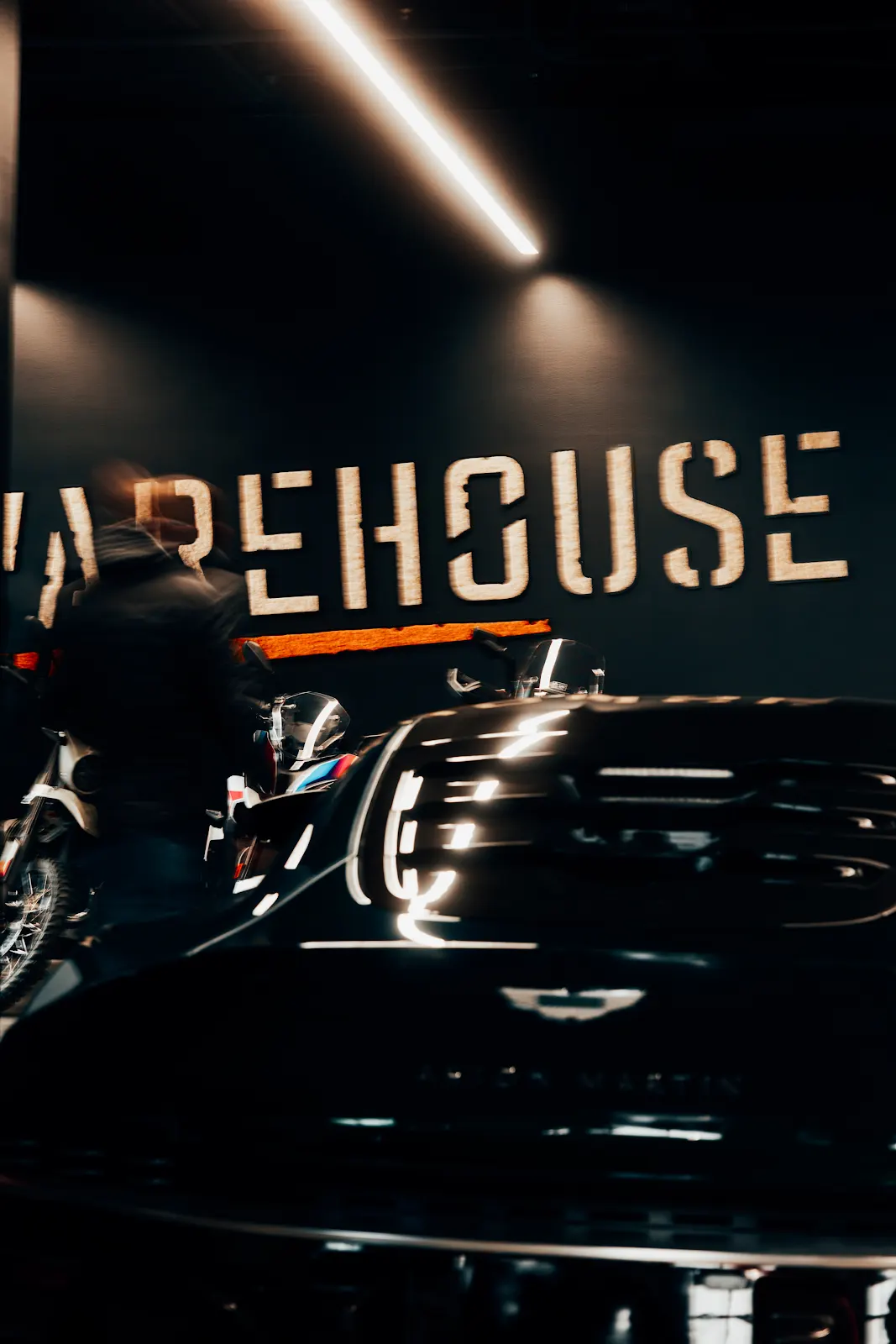 WAREHOUSE MOTORCLUB — image 10 of 49