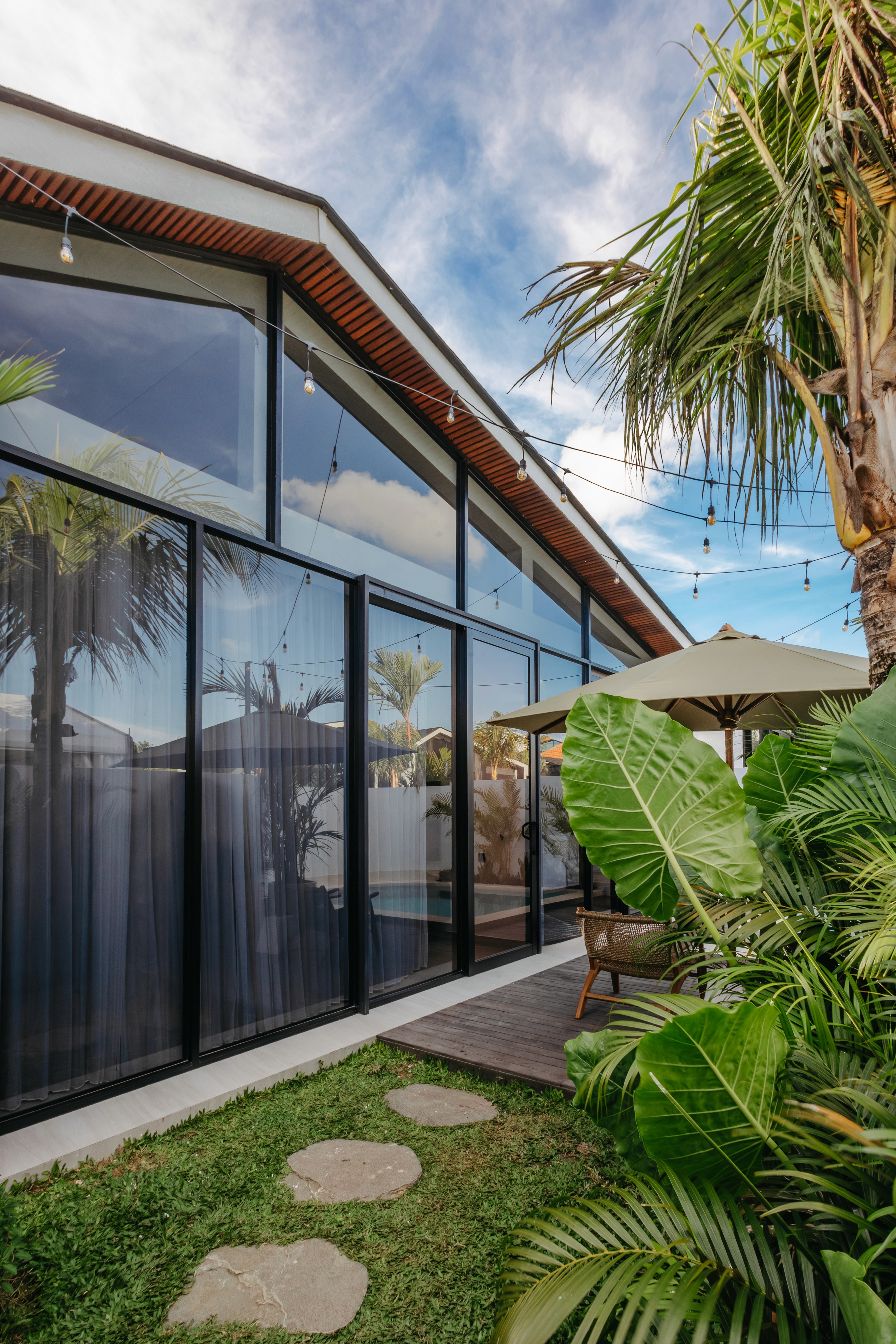 Completed 3-bedroom villas near Pandawa Beach in Bukit