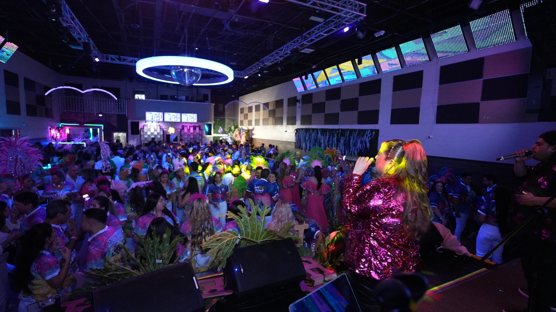 Plate of nachos with guacamole
