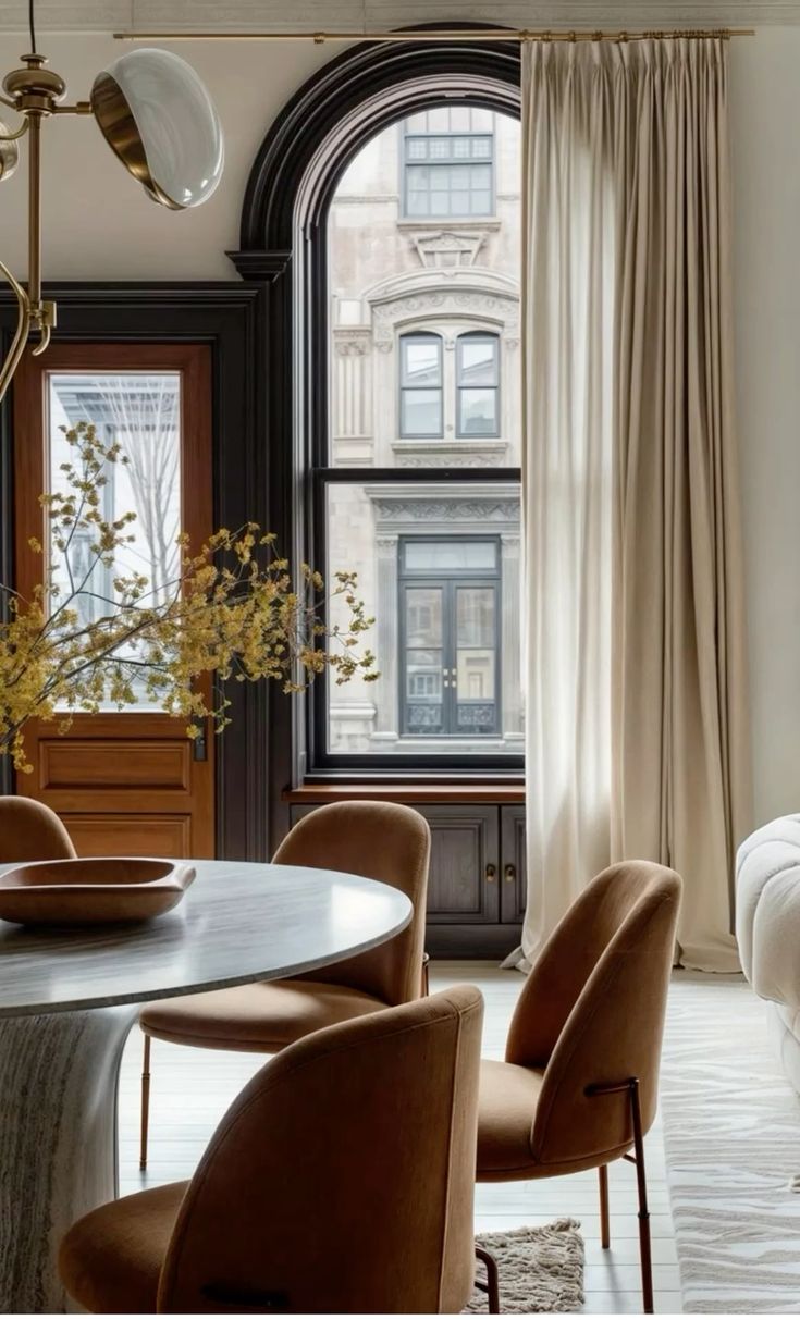 Image of a luxury home