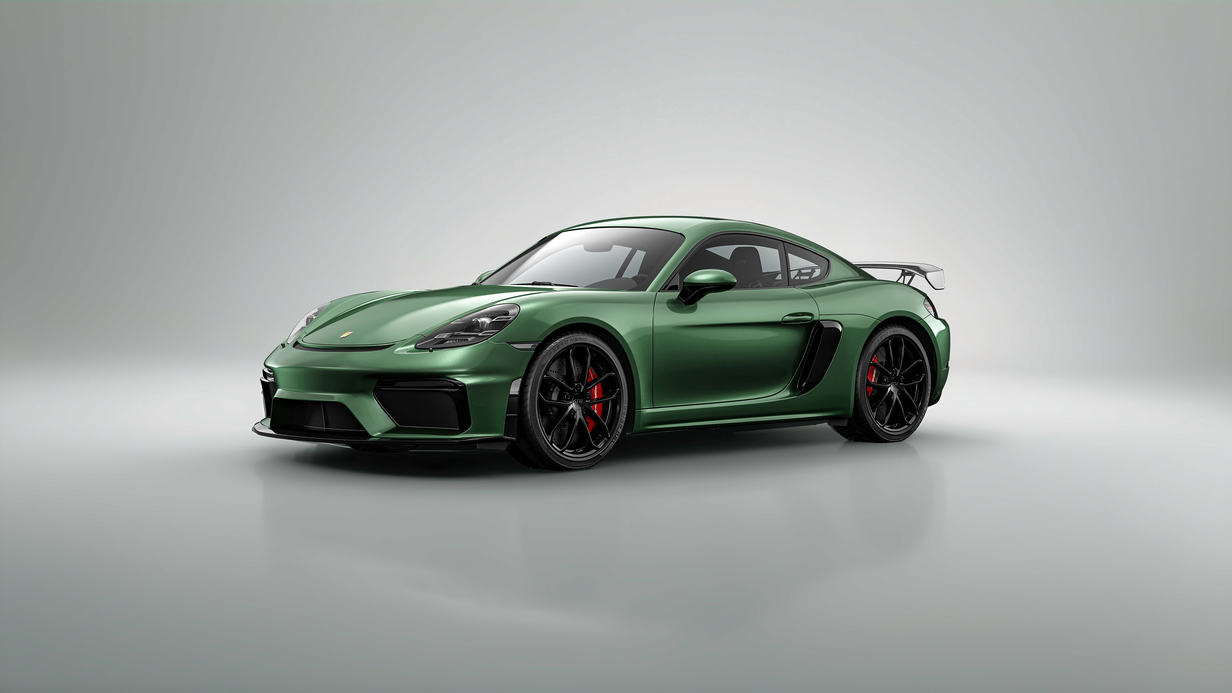 porsche-718-cayman-gt4