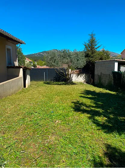 Jardin tondu et propre