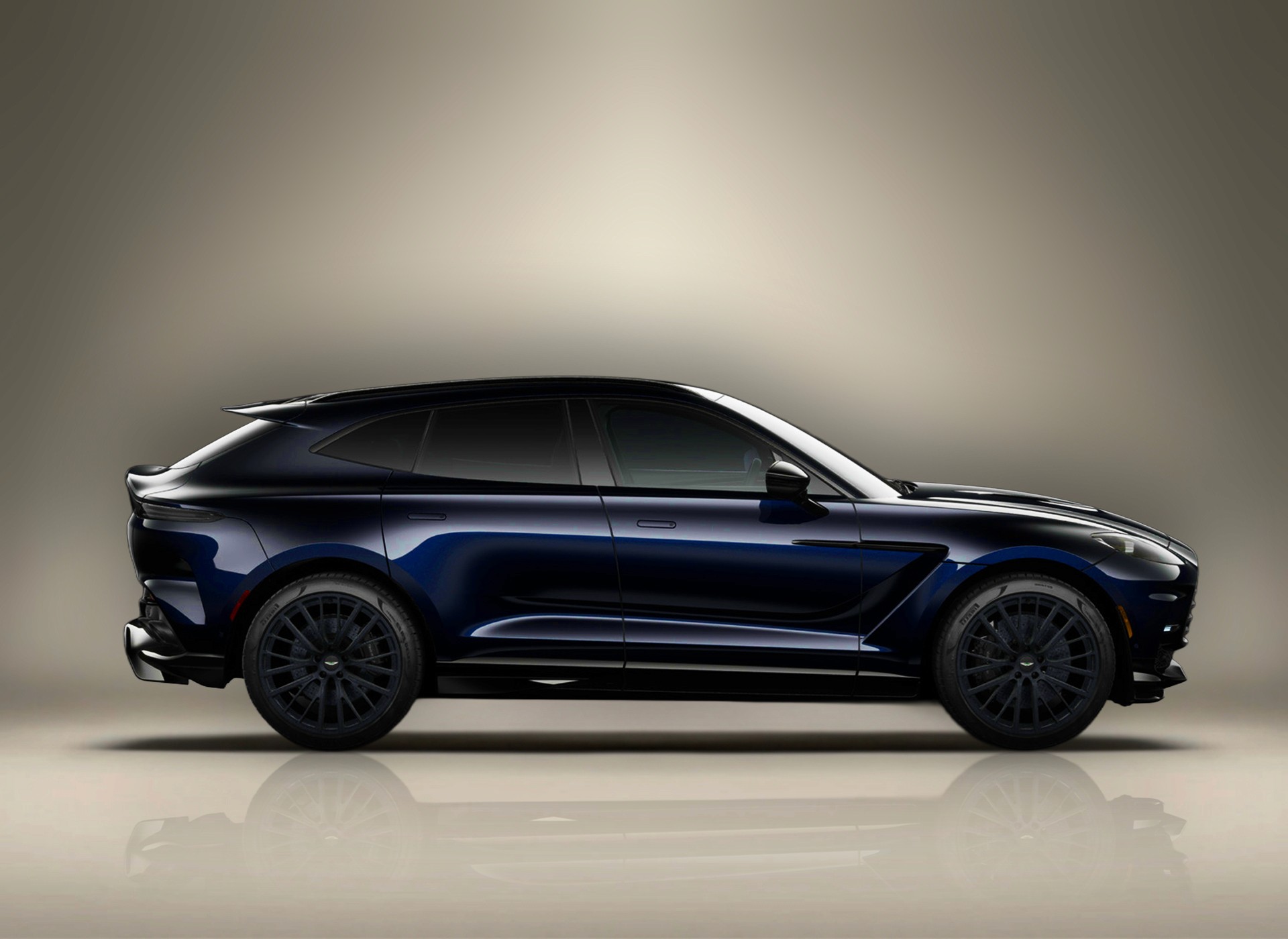 Location Aston Martin DBX Blanc à Dubaï – Keyz Rent | Voiture de luxe