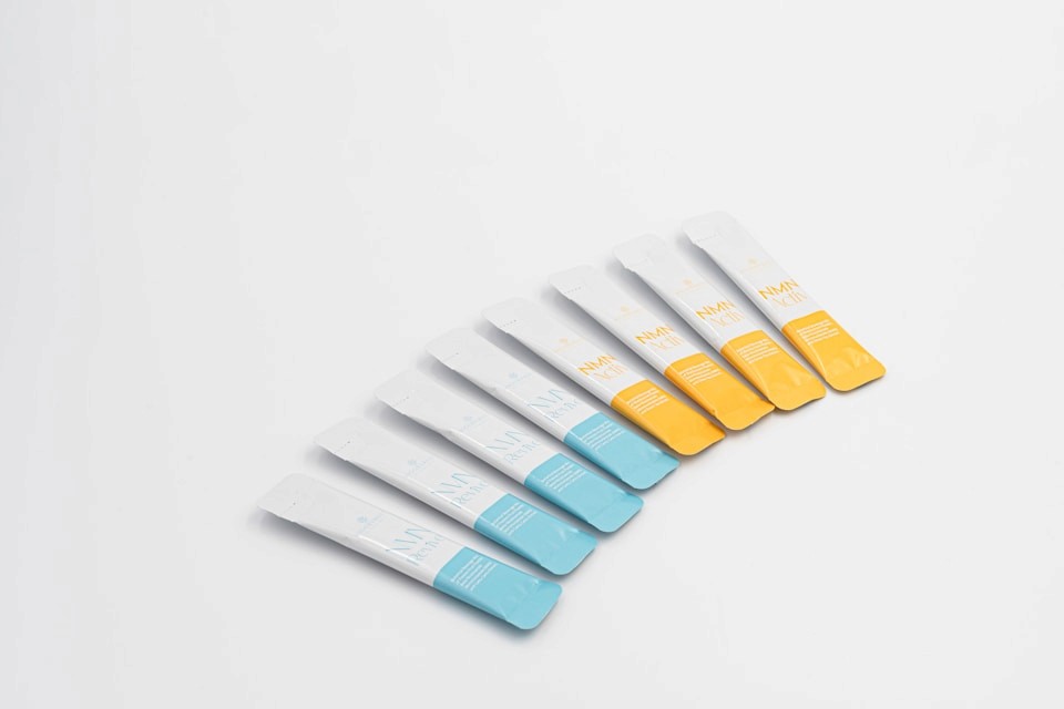 urine sample cup laboratory test