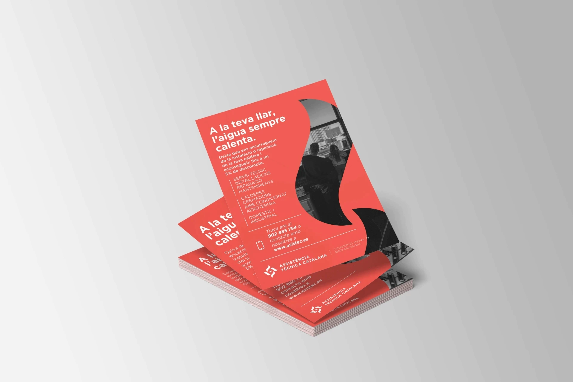 Red flyers. Visual identity designer Barcelona, packaging design, freelance.