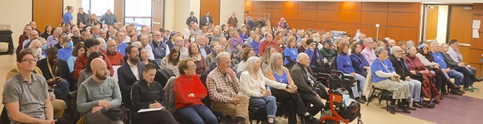 Two hundred came to hear Josh Levs discuss media fact –checking and in particular anti-Israel, anti-Jewish bias at the Albany Jewish Community Center.