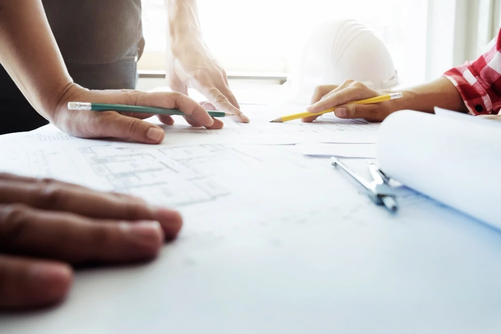 واجهة معمارية حديثة تعبّر عن الاستشارات الهندسية في الرياض
