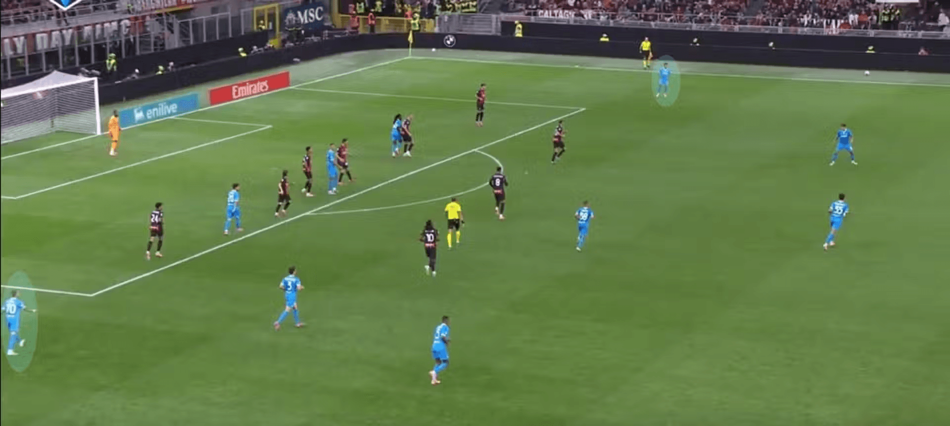 Наполи вече използва цялата широчина на атаката с Ланг и Нереш