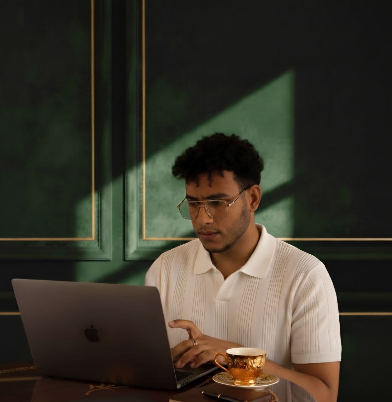 Photo of John Jayden, web developer