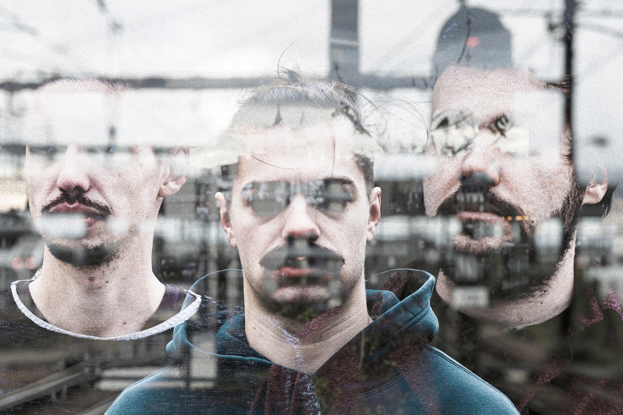 Photo by © KO-MA promo