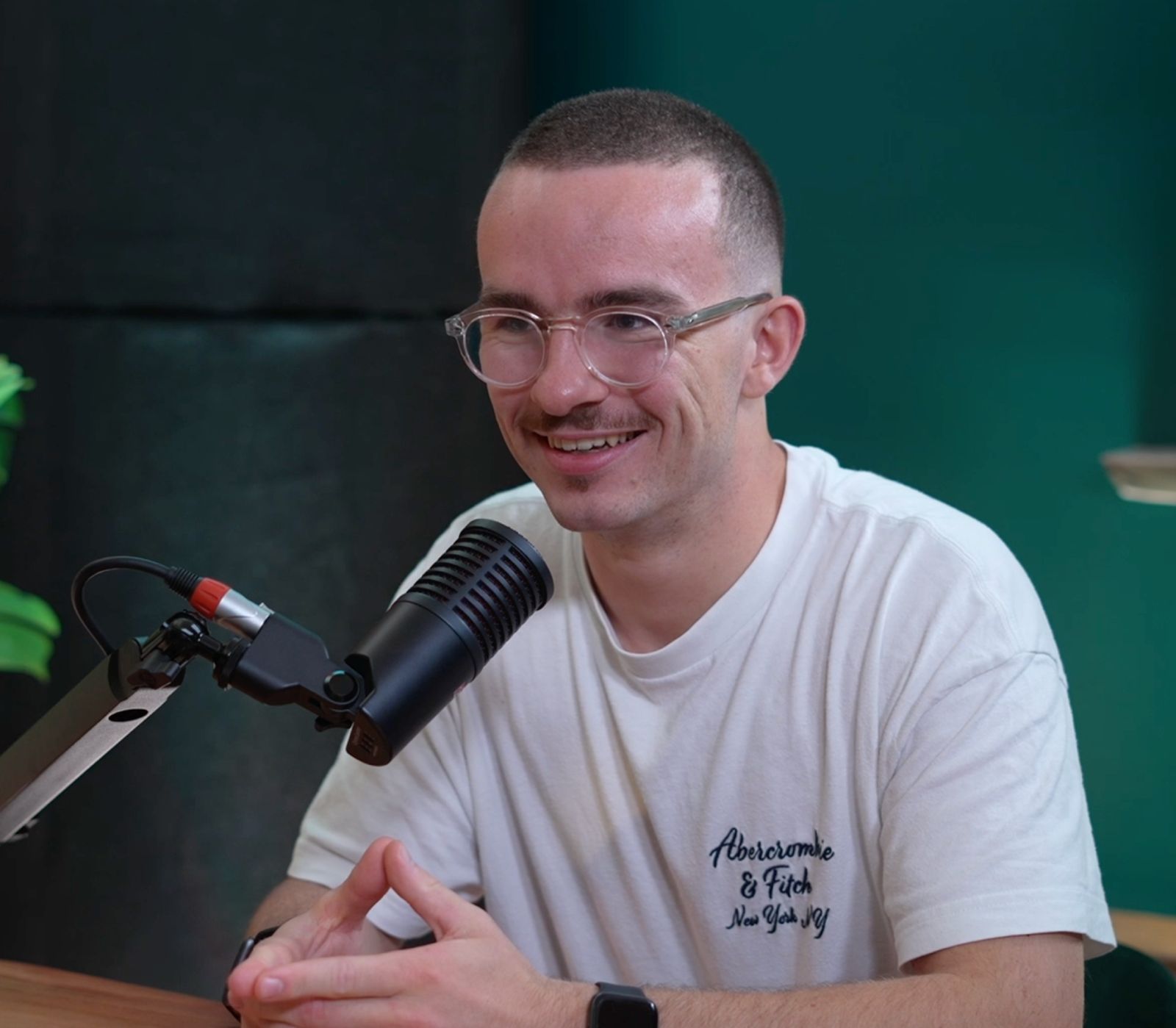 Portrait of Daniel Hayes, founder of EarlyBird.