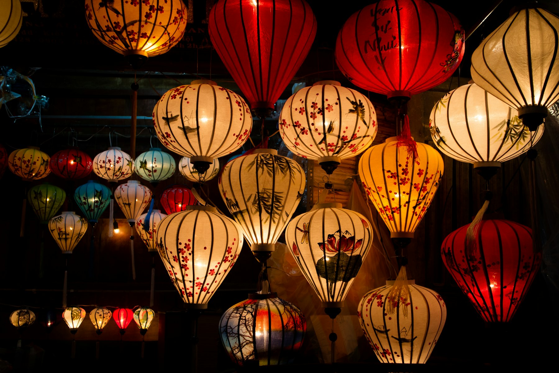 Lampiony v Hoi An