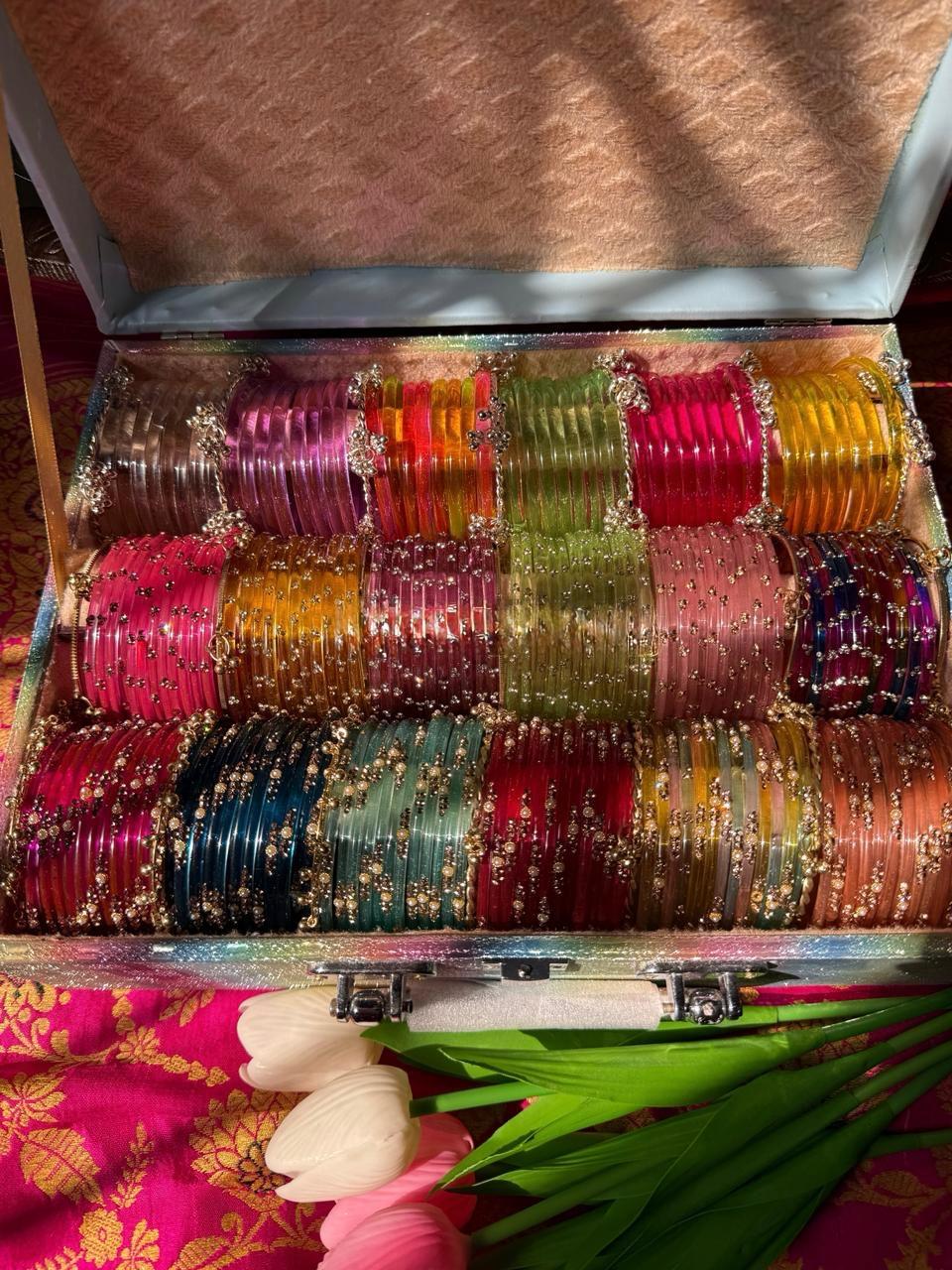 Avsar jewellery slide two