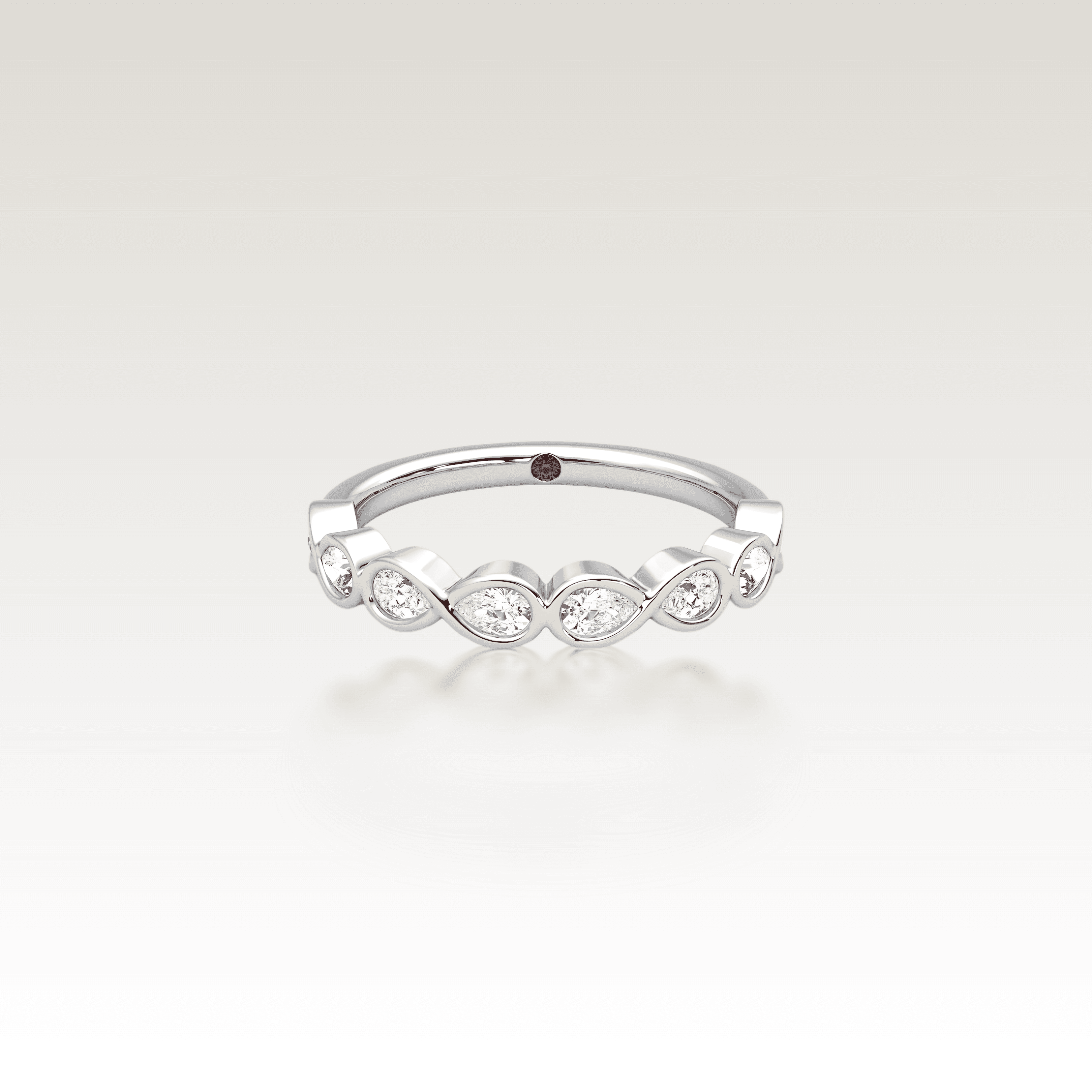 Her Wedding Band image 3