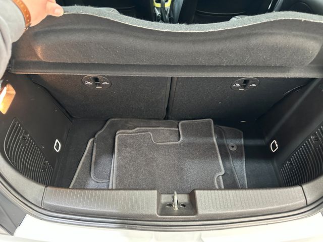 OPEL Adam 2014 WHITE Gebrauchtwagen - Galeriebild 19