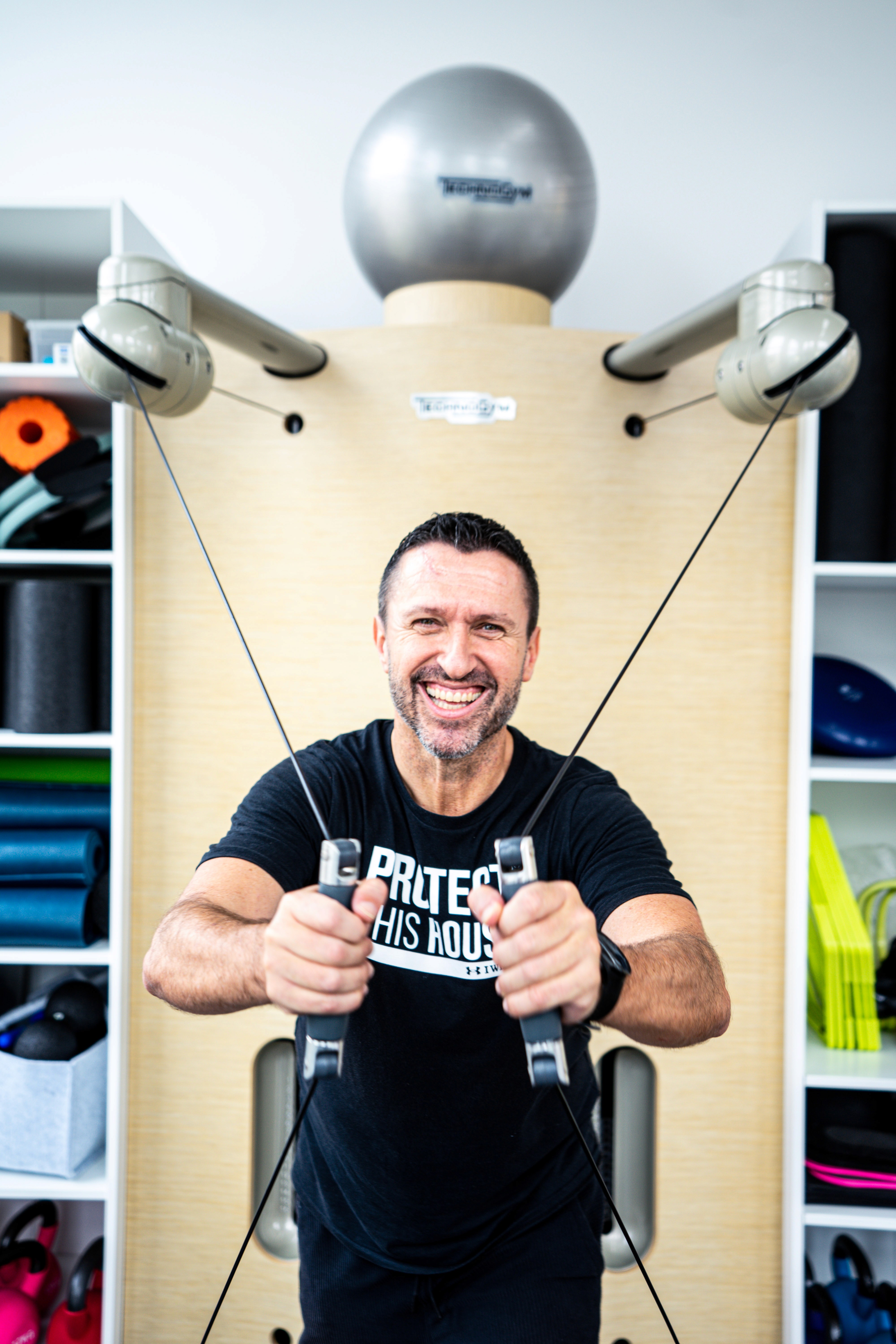 blue and white jellyfish on water