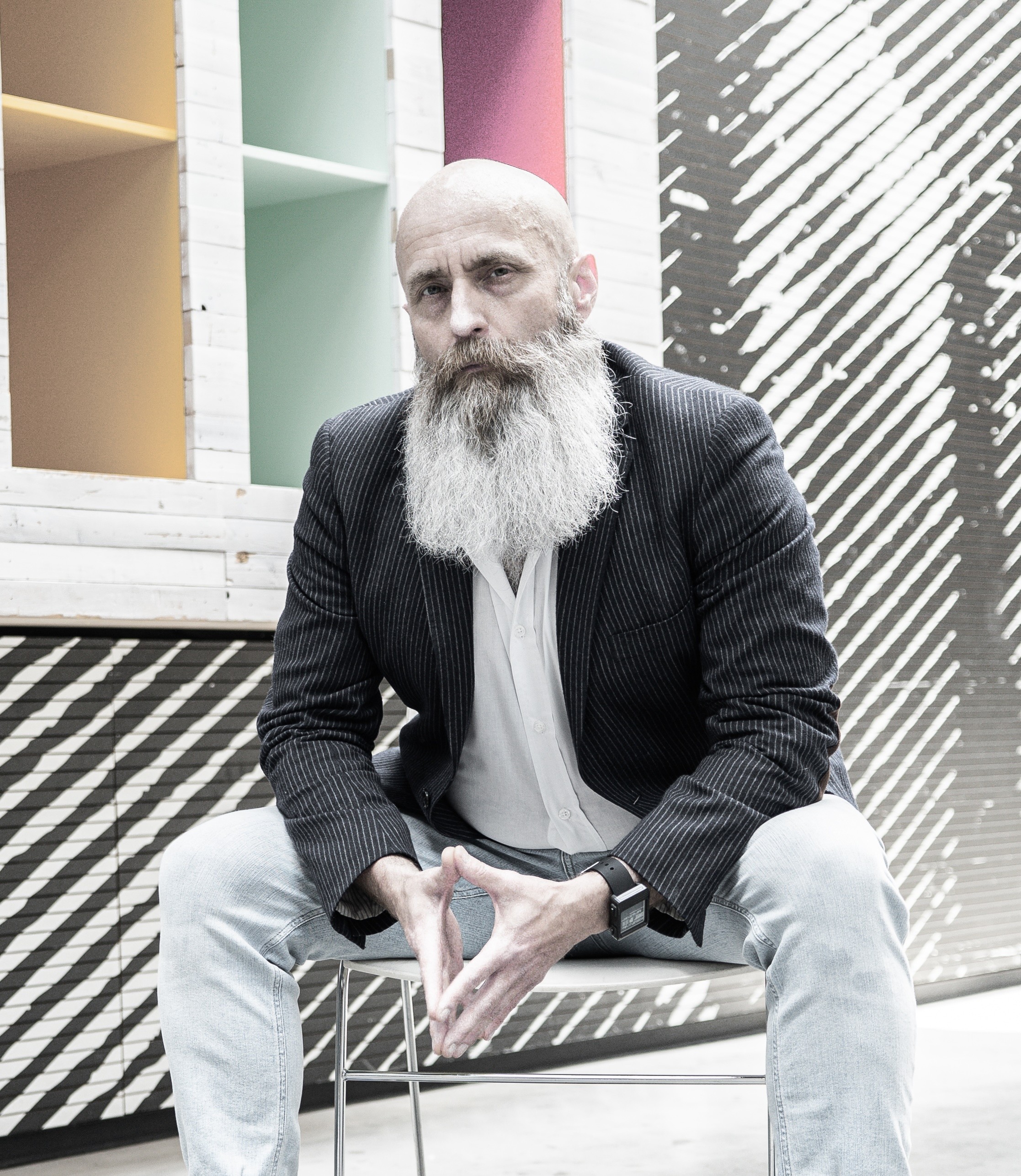 Foto van Bas Stronks, die marketeer met die baard.