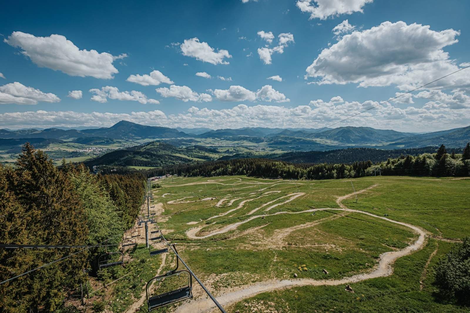 Stredisko Kubínska v lete