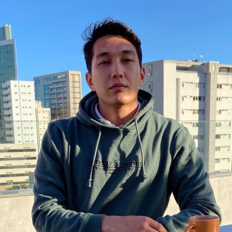 Mikhail Liu-i-Tian é CEO da Flowwow Brasil