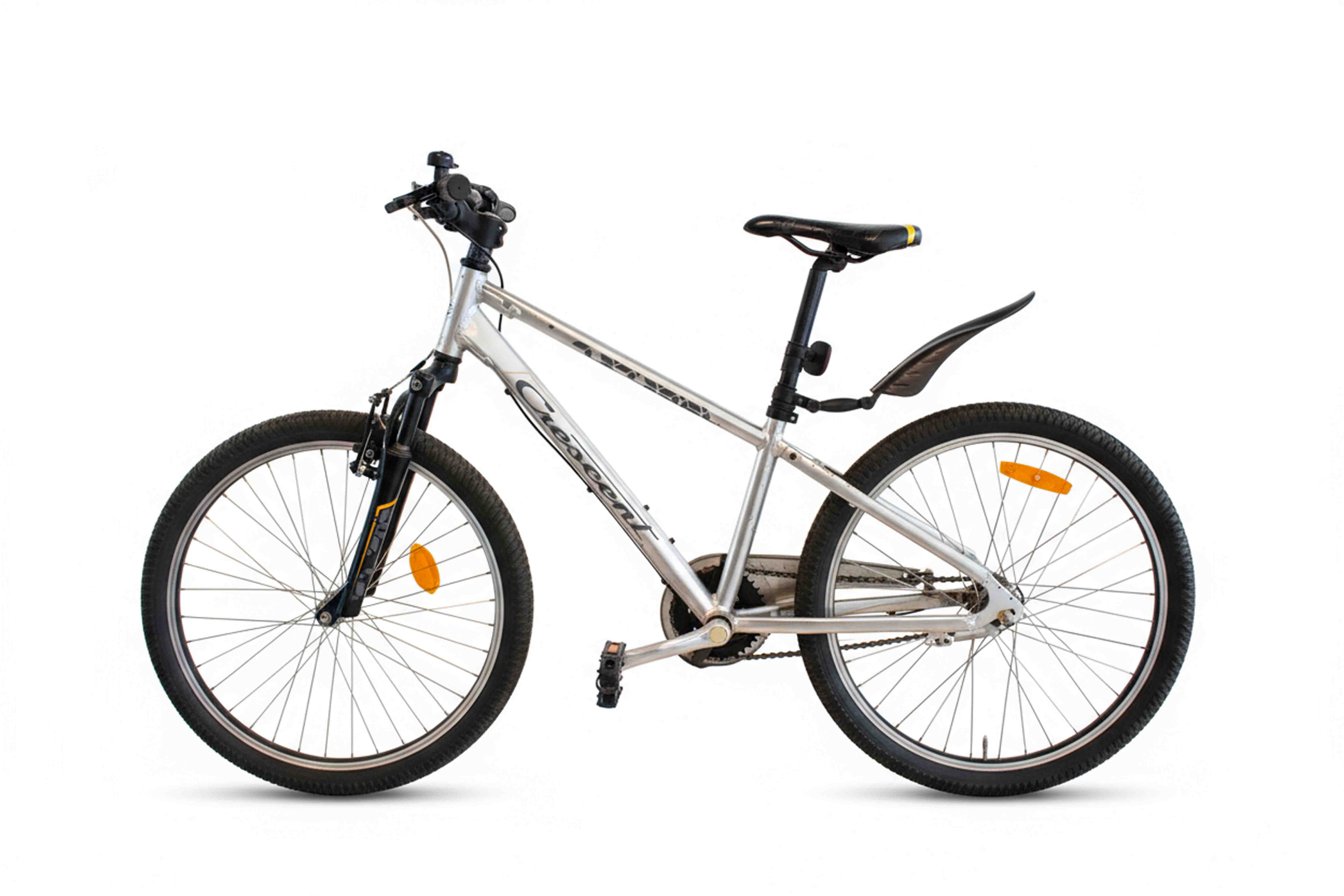 Silverfärgad Crescent mountainbike med fjädrad framgaffel och sportig design – hållbar och bekväm cykel för både stad och terräng, till salu i Uppsala