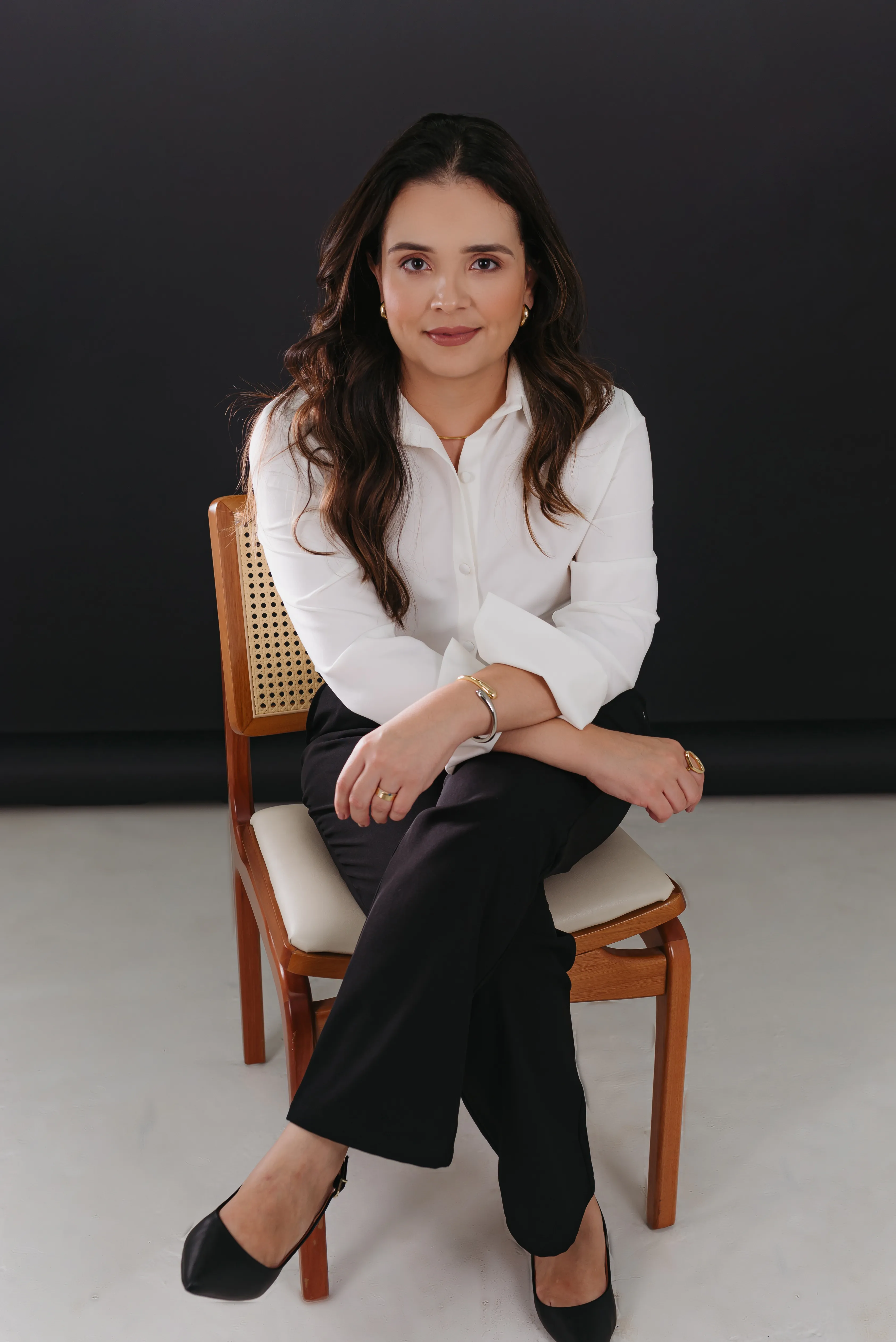 Dra. Viviane Batista, médica cardiologista em Goiânia (RQE 15.903), especialista em saúde cardiovascular no Setor Bueno.