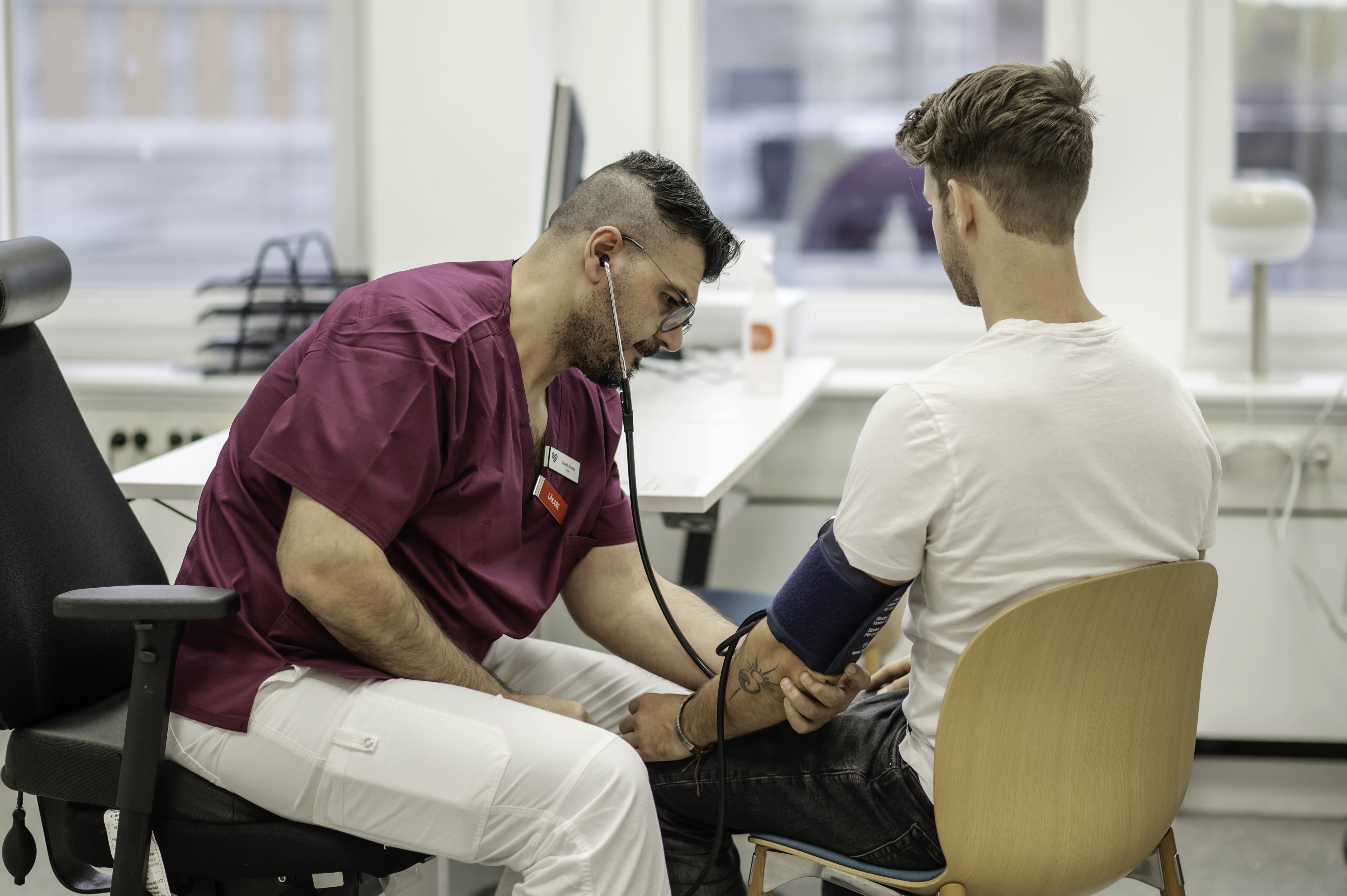 Drop-in mottagning för lättakuta besvär och hälsotips hos Teint Vårdcentral Kista under vintern.