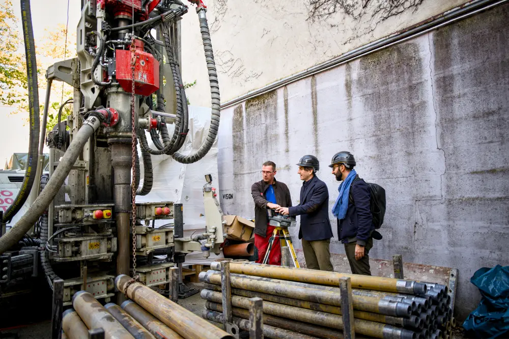 Roots Hub mit hybrider Wärmequelle  aus stiller Luftwärme und Erdwärme