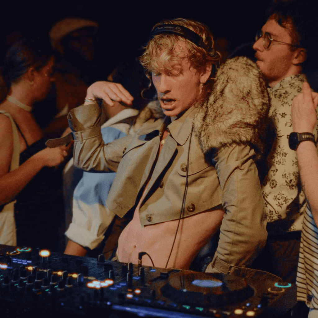 Partiful Blog - The Guest List