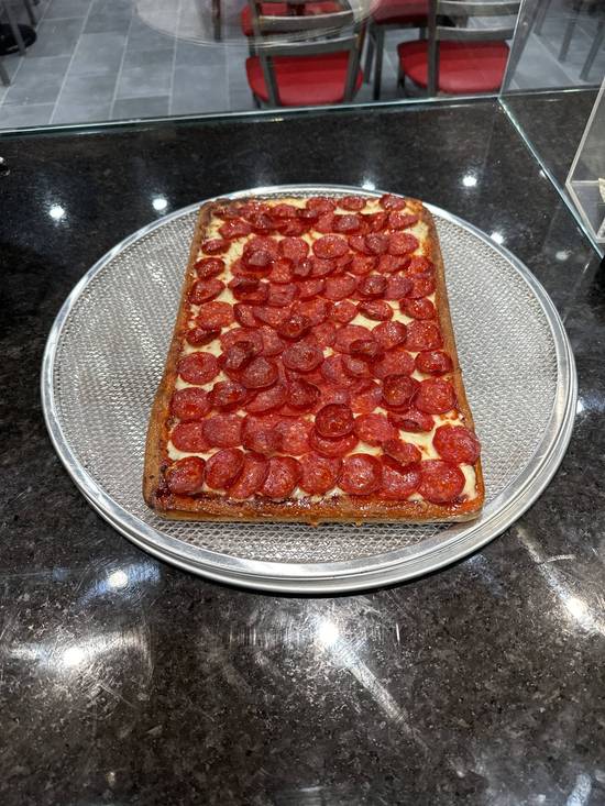 Washington Square (Pepperoni) Pie (16")