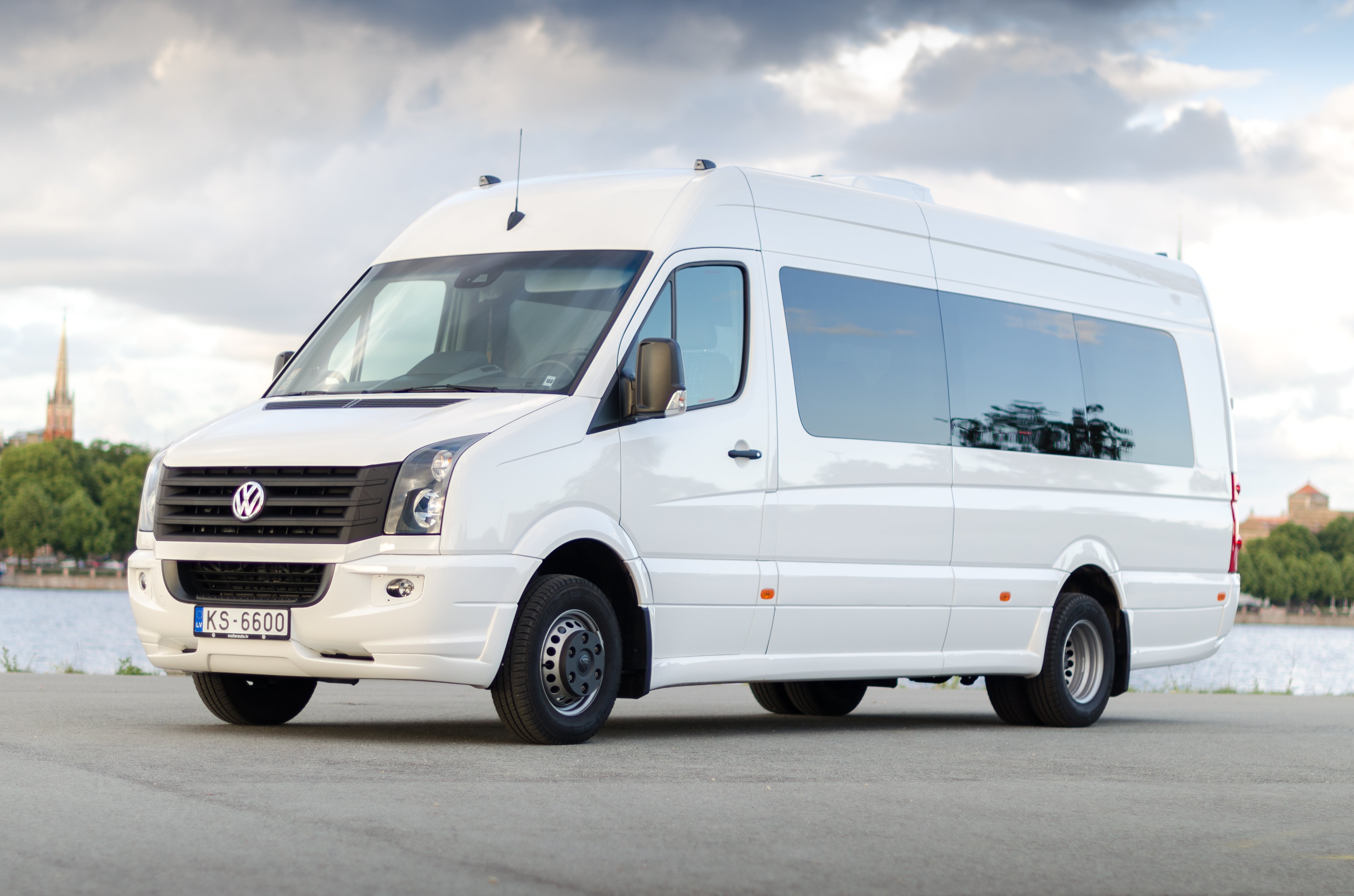 Volkswagen Crafter - Charterbus