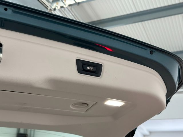 BMW 330 2020 BLUE Gebrauchtwagen - Galeriebild 25