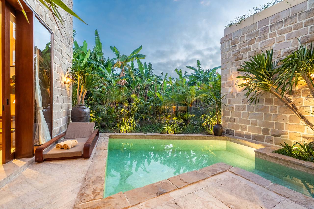 A modern 4-bedroom two-level villa in Canggu, Berawa