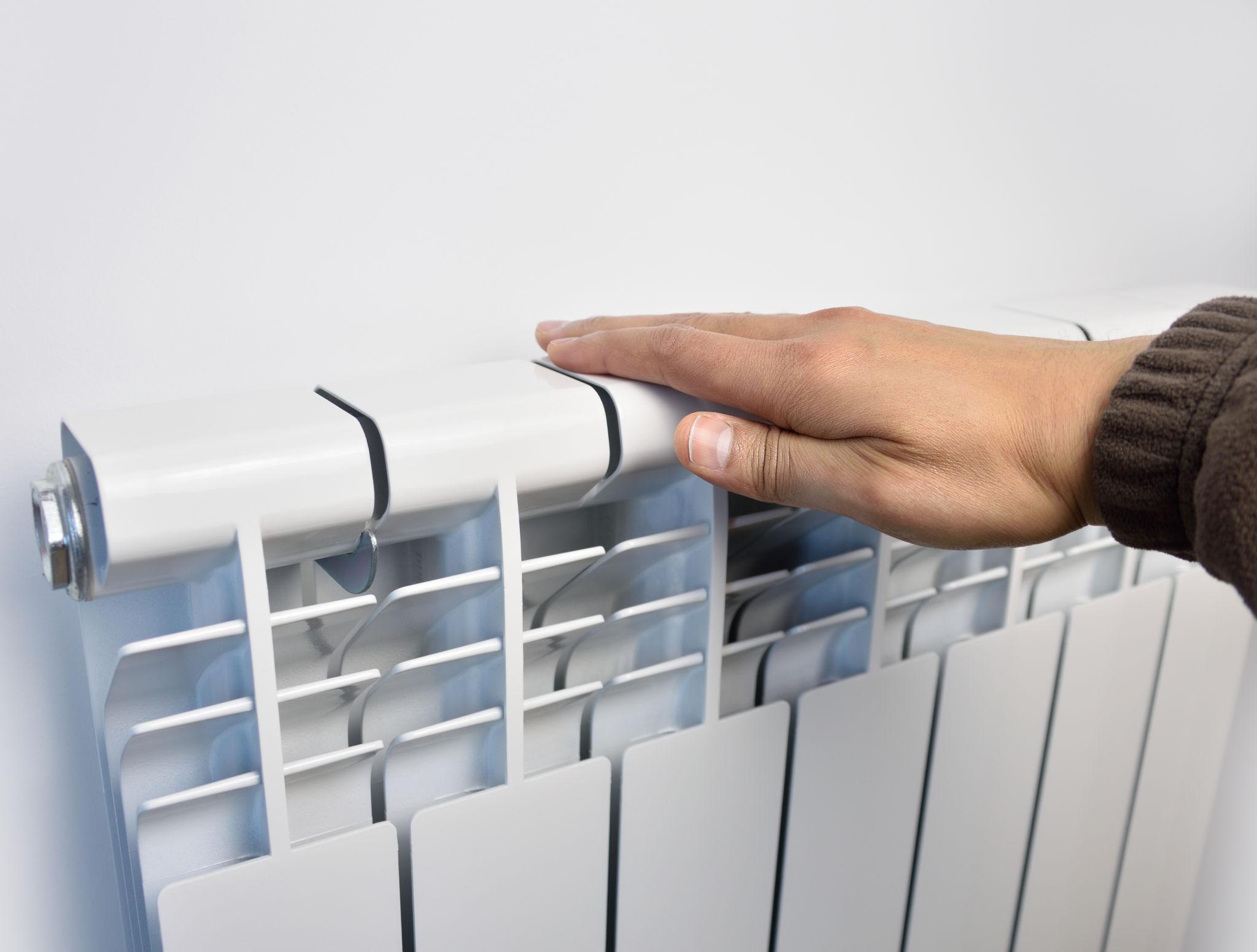 What temperature should radiators run at with a heat pump UK