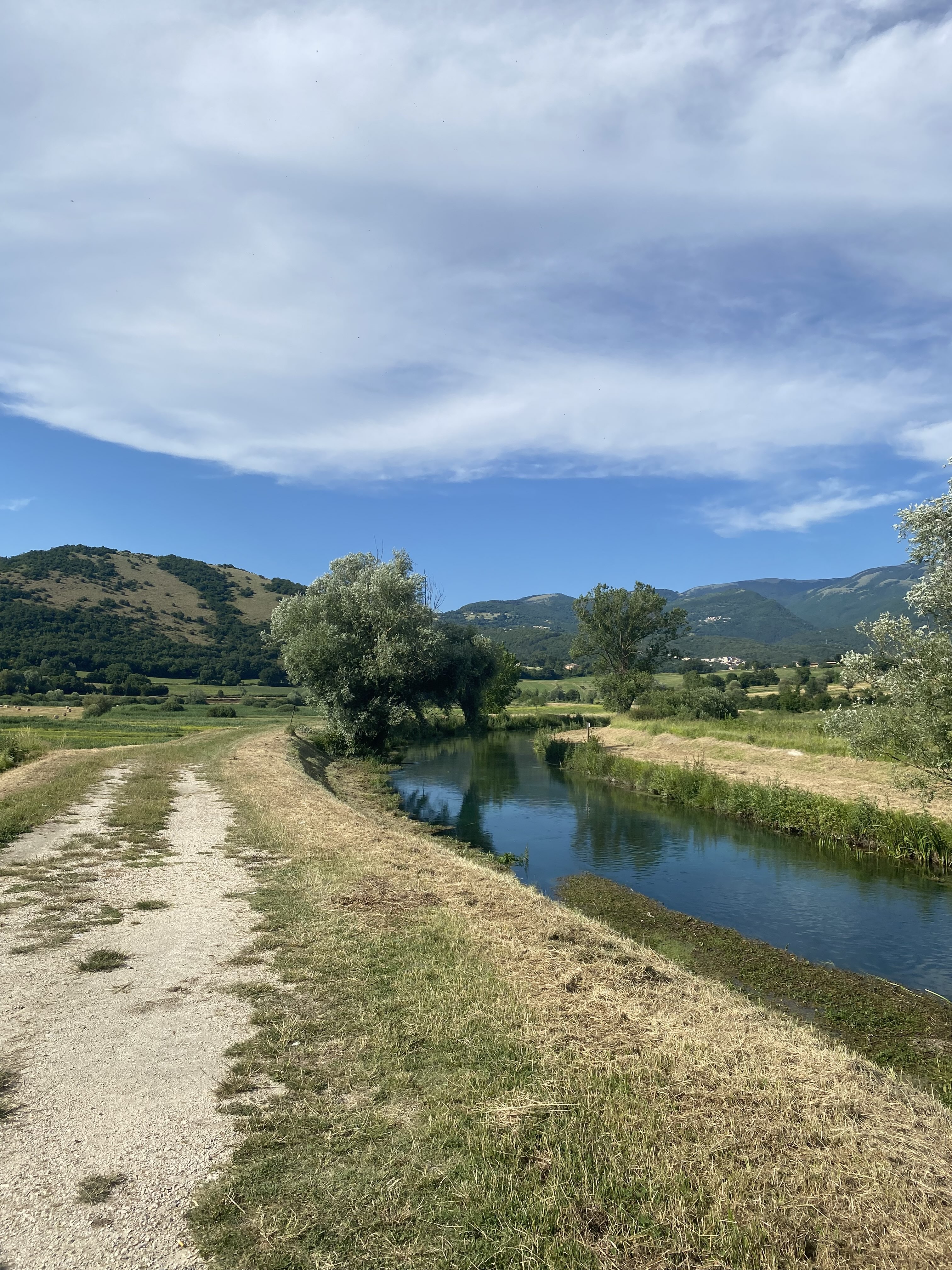 Discover the beauty of fly fishing on the Santa Susanna chalk stream in Lazio. Enjoy trout fishing in scenic settings near Rome and savor the region's renowned food and wine. Expert guides provide instruction in dry fly, streamer, and nymph fishing. Perfect for a memorable Italian excursion.