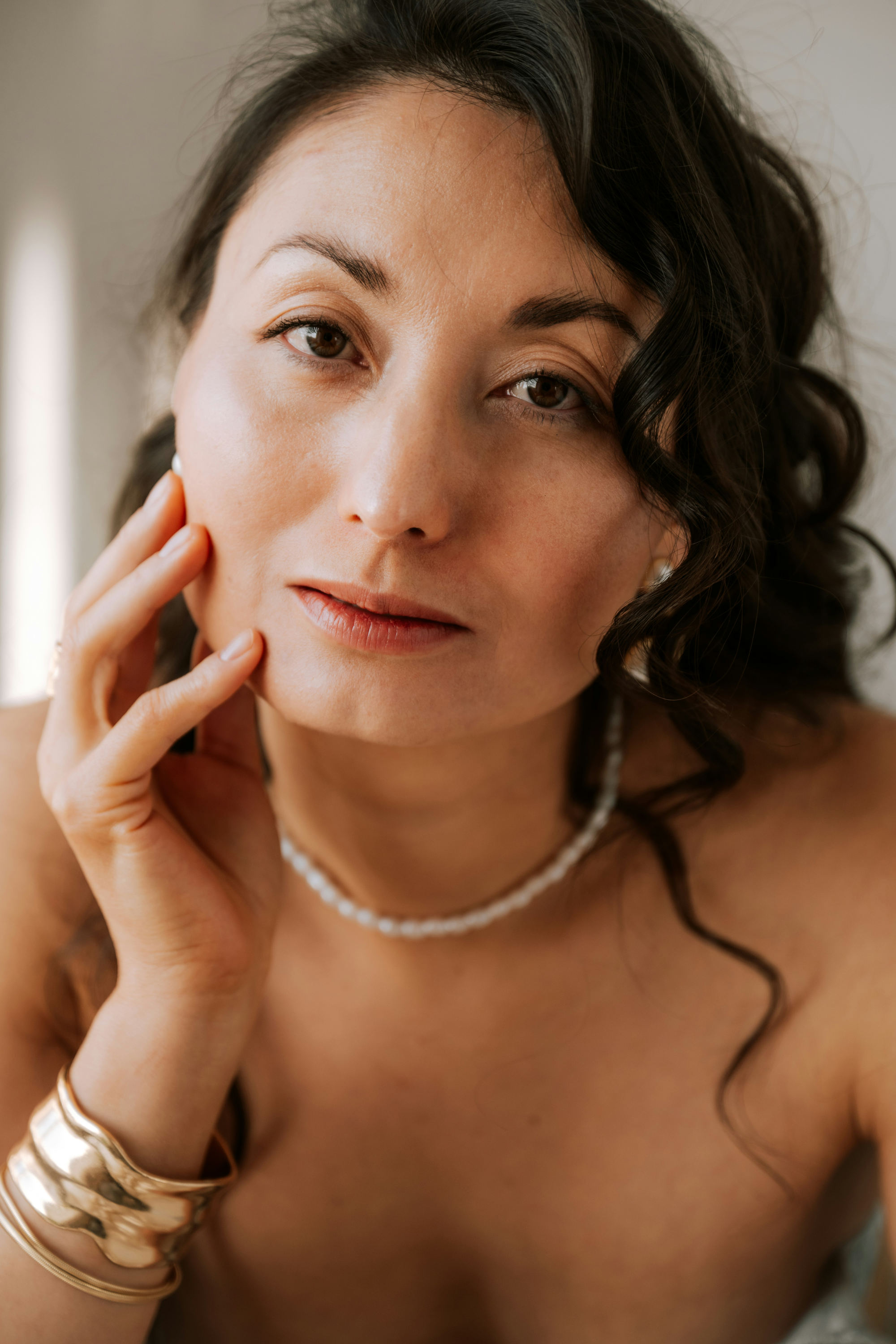 A portrait of a woman