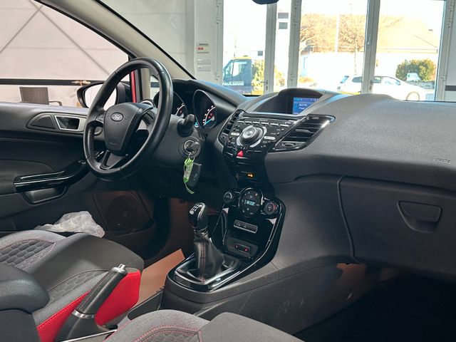 FORD Fiesta 2016 RED Gebrauchtwagen - Galeriebild 9