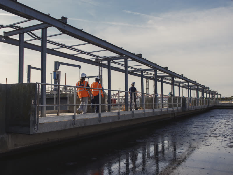 Structure industrielle équipée sur un site de production