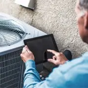 Maintenance d'une pompe à chaleur pour garantir son efficacité et maximiser son rendement