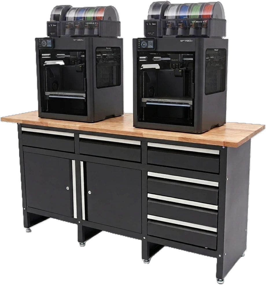 Établi professionnel équipé de deux imprimantes Bambu Lab H2D Pro